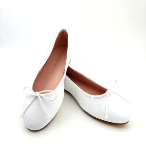 Bailarina o parisina clásica estilizada para vestir con lazo ajustable en colores de moda 