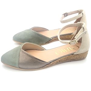 Zapato En Punta Tipo Alpargata Tricolor Con Cierre De Hebilla De la Marca Gaimo