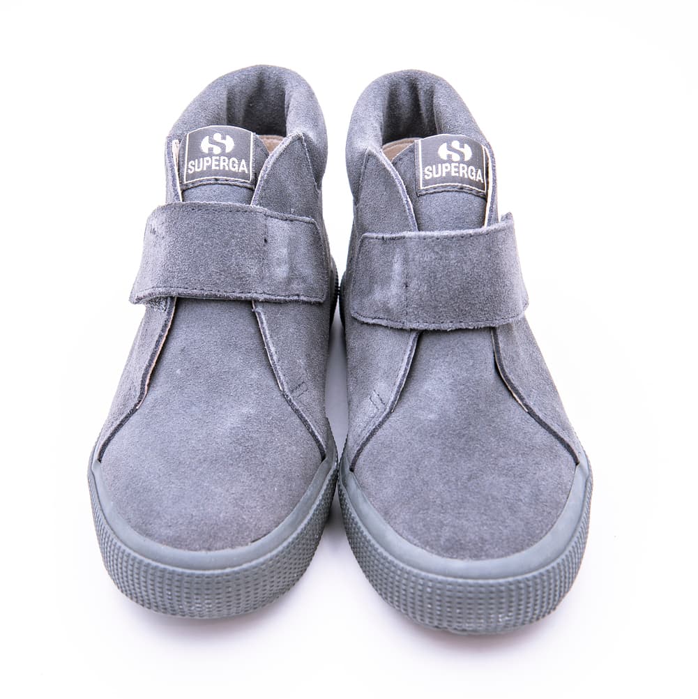 Gris