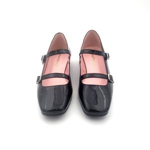 Zapato para vestir en charol con cierre de dos hebillas tipo Mary Jane