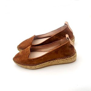 Zapato slipper en piel ante tipo alpargata con suela de goma de la marca Gaimo