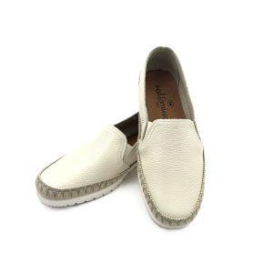 Slipper en piel con suela de goma y plantilla alcolchada