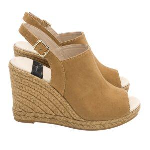 Alpargata tipo zueco camel con cierre hebilla GAIMO